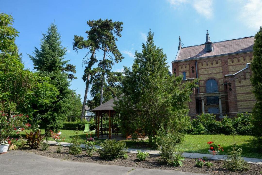 Harang Panzio Bed & Breakfast Gyomaendrőd Dış mekan fotoğraf